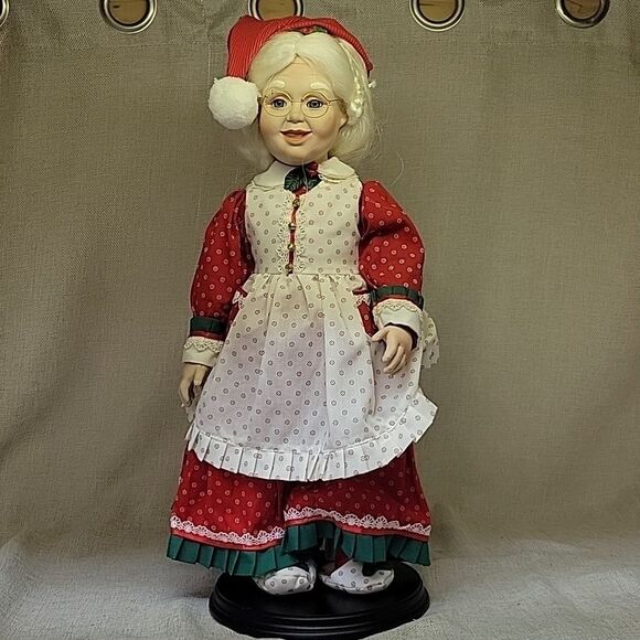 DANBURY MINT EUC-VTG SANTA W/Workbench & MRS CLAUS W/Tea Tray - Picture 8 of 14